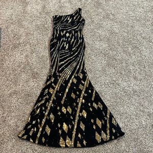 Faeriesty one shoulder sequin dress size small